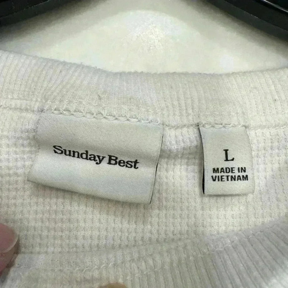 Aritzia Sunday Best white long sleeve cropped pullover women’s size large - Picture 5 of 7